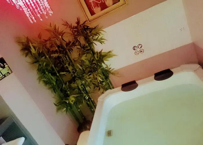 Spa Suite Parma Pensión *